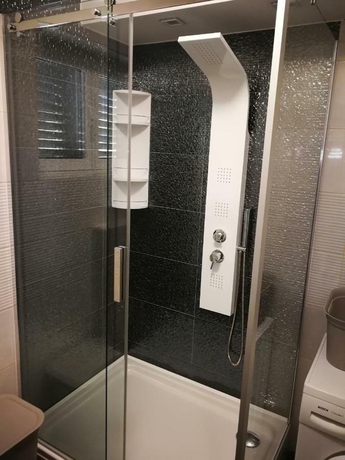 Villa Confido Luxury Apartment 01 Donji Seget Εξωτερικό φωτογραφία